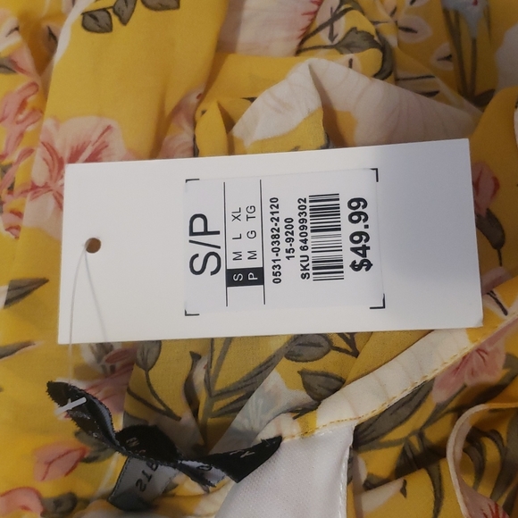 BRAND NEW DRESS - Picture 4 of 4
